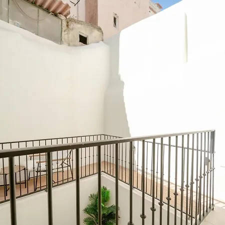 Apartment Newly Renovated 2br With Ac & Terrace | By Airnest *