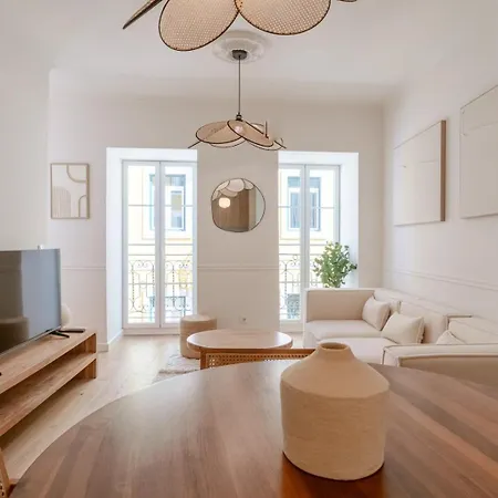 Διαμέρισμα Newly Renovated 2br With Ac & Terrace | By Airnest